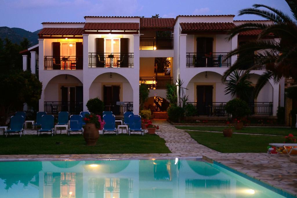Filorian Hotel Apartments Ахарави Экстерьер фото