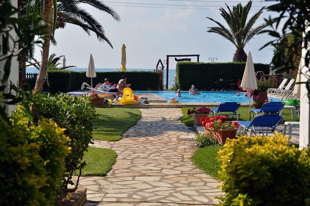 Filorian Hotel Apartments Ахарави Экстерьер фото