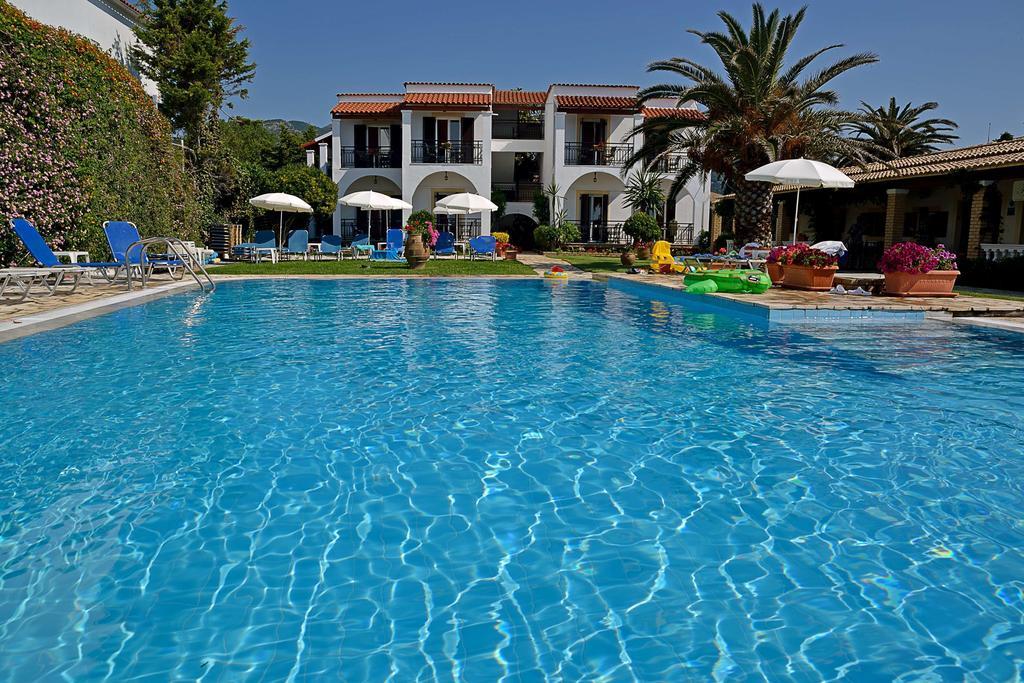 Filorian Hotel Apartments Ахарави Экстерьер фото
