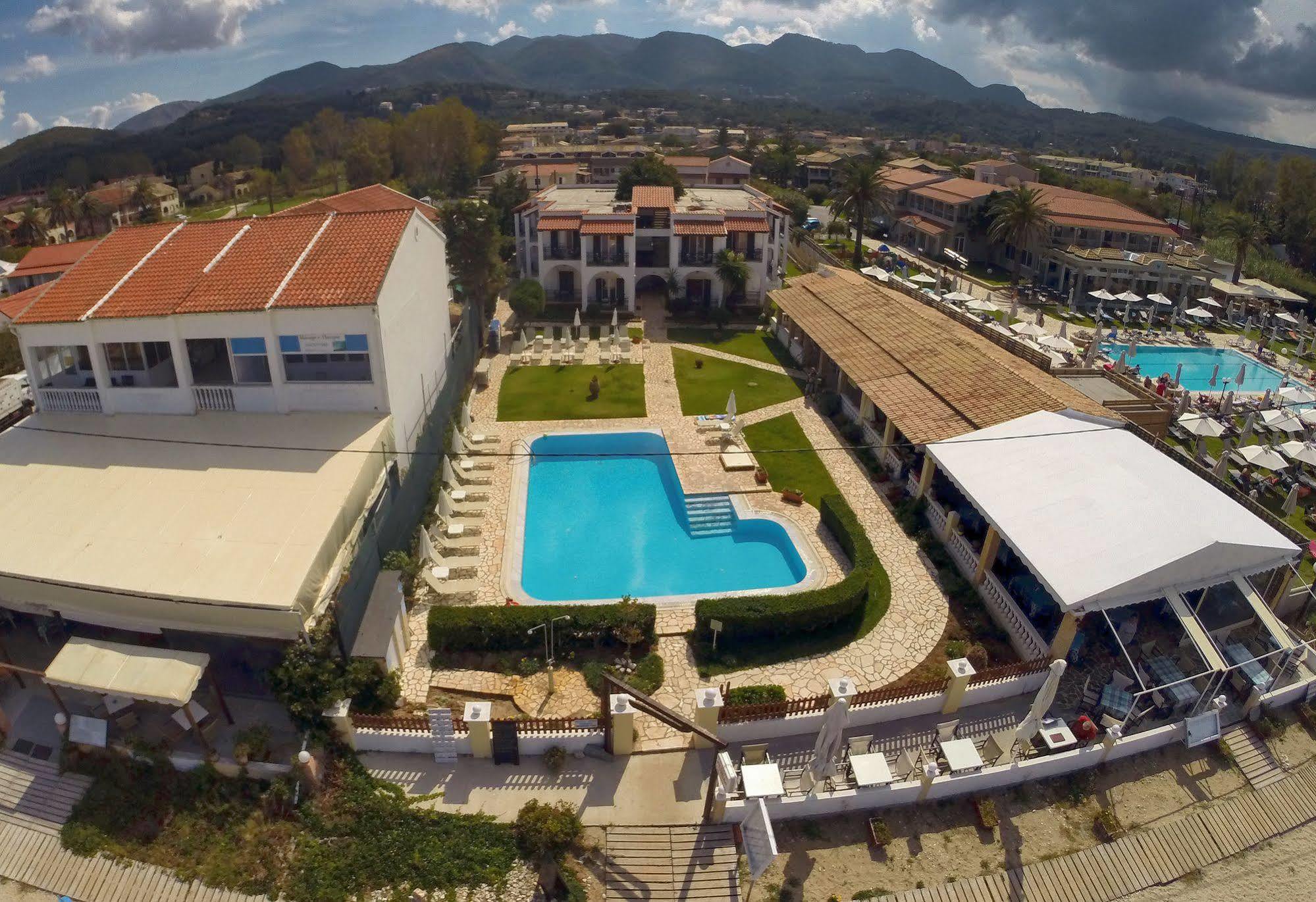 Filorian Hotel Apartments Ахарави Экстерьер фото